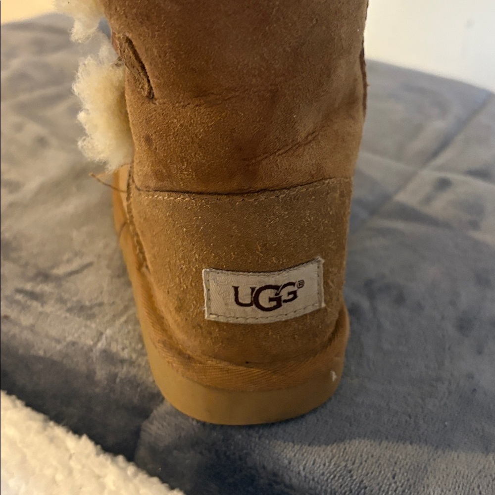Girls Uggs Boots Size 3 - Picture 7 of 7